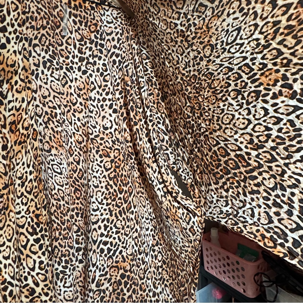 Victoria’s Secret leopard print long duster kimono swimsuit cover up size M/L - Picture 10 of 10